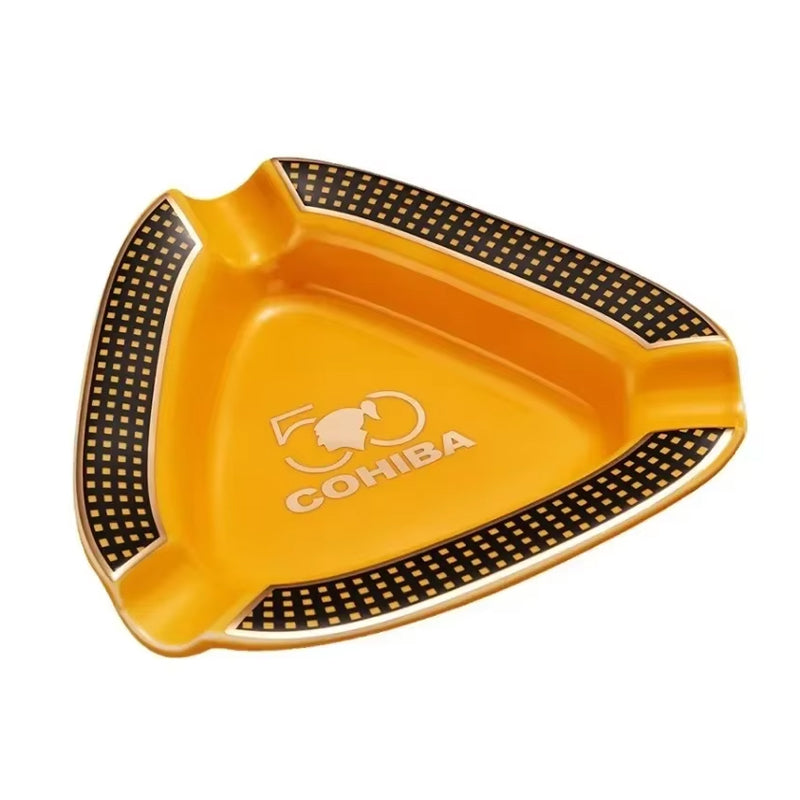 Cenicero Porcelana Cohiba Triangle 16 cm.