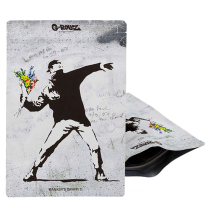 Banksy Flower Thrower Anti-Odor Bag 15x20 cm. Pack of 25 units.